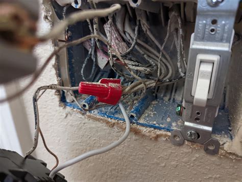 have junction box with neutral wire capped off|can you capped a neutral wire.